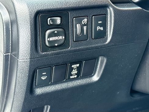 Used 2017 Toyota 4Runner Limited image 10
