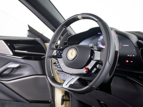 Used 2025 Ferrari Purosangue AWD/4WD image 37