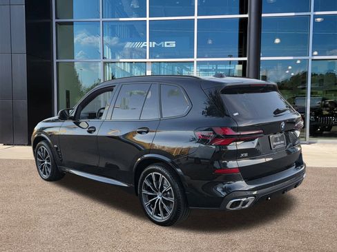 Used 2026 BMW X5 M60i image 7