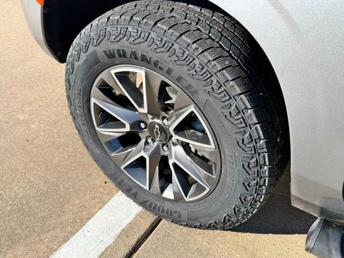 Certified 2024 Chevrolet Tahoe Z71 w/ Luxury Package image 10