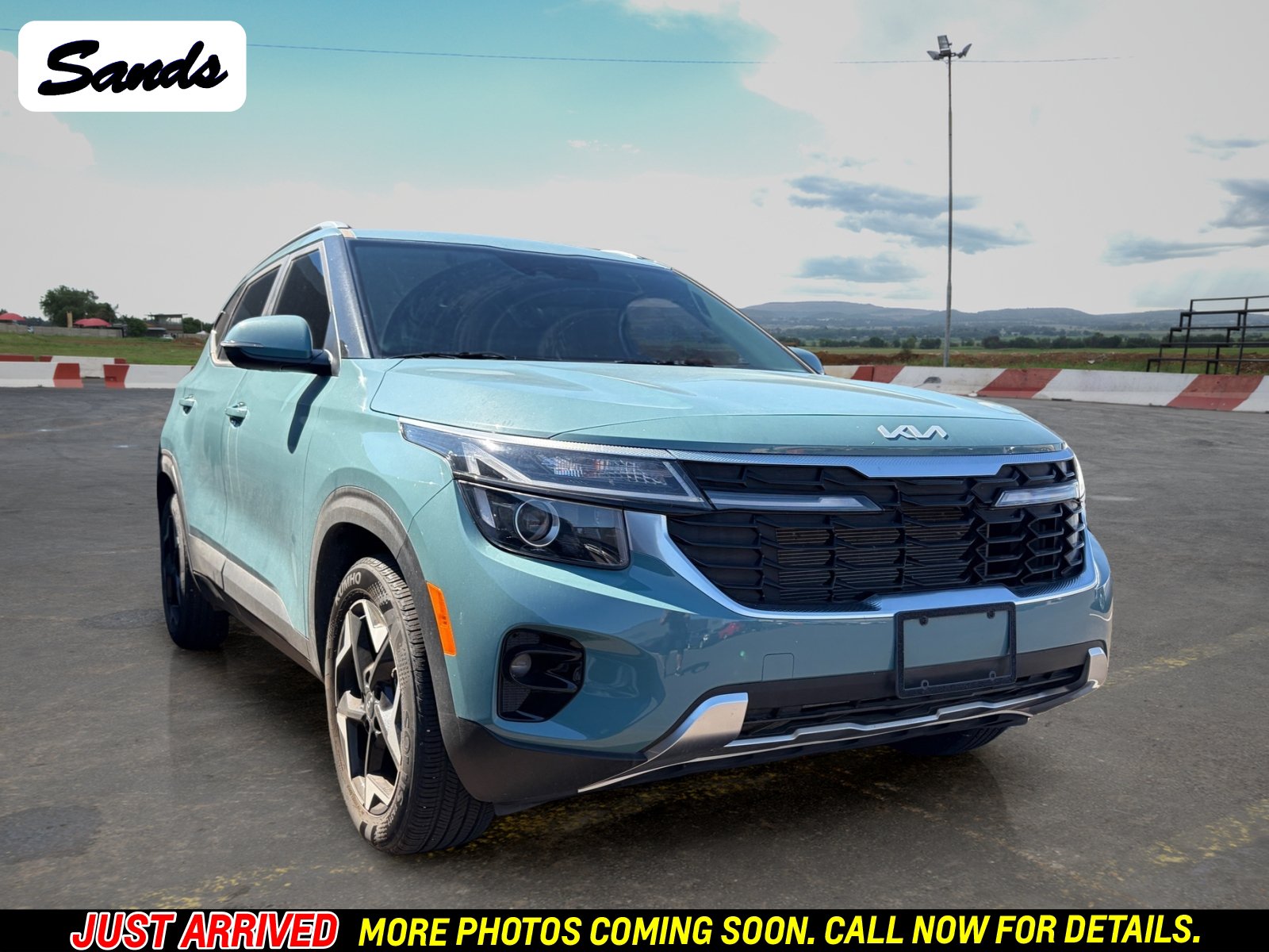 Certified 2024 Kia Seltos EX FWD image 1