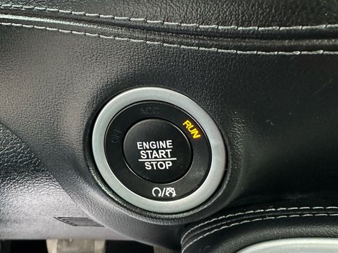 Used 2021 Dodge Challenger R/T Scat Pack w/ Shaker Package image 31