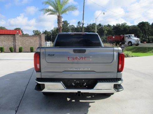 Used 2021 GMC Sierra 1500 SLT w/ SLT Premium Plus Package RWD image 28