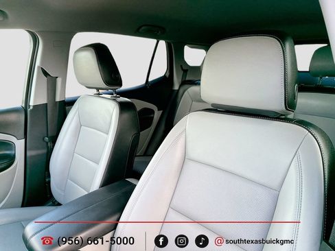 Used 2023 GMC Terrain SLT w/ Infotainment Package II FWD image 14