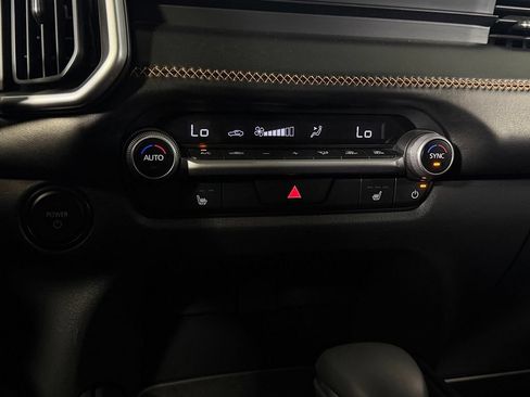 Used 2025 MAZDA CX-50 AWD 2.5 Hybrid w/ Premium Pkg image 16