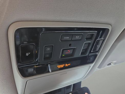 Used 2024 Toyota Grand Highlander FWD image 23