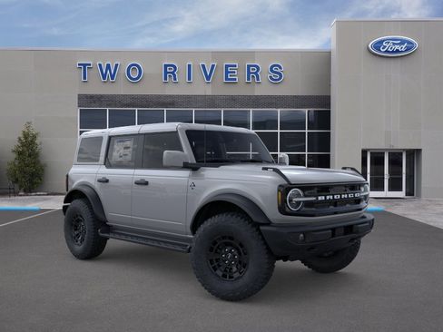 New 2026 Ford Bronco Outer Banks w/ Sasquatch Package AWD/4WD image 7