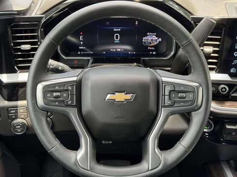 Used 2026 Chevrolet Silverado 2500 LT w/ Z71 Chrome Sport Edition AWD/4WD image 11