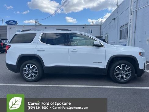 Used 2023 GMC Acadia SLT image 2
