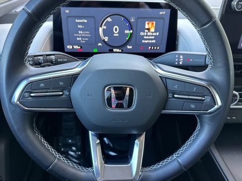 Used 2025 Honda Prologue Touring image 18