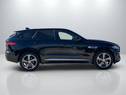 Used 2020 Jaguar F-PACE S image 4