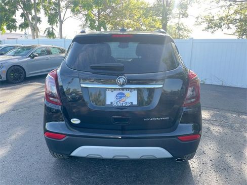 Used 2021 Buick Encore Preferred image 28
