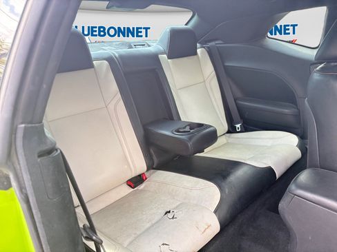 Used 2015 Dodge Challenger R/T Plus RWD image 29