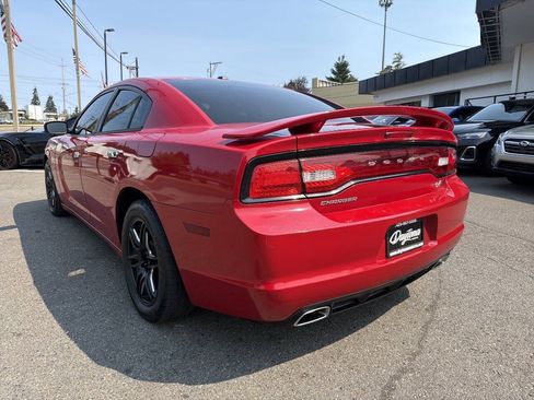 Used 2013 Dodge Charger R/T RWD image 5