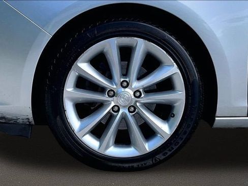 Used 2014 Buick Verano Leather FWD image 8