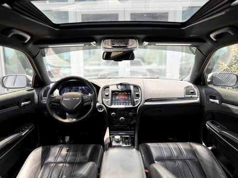 Used 2019 Chrysler 300 S w/ S Model Appearance Package RWD image 26