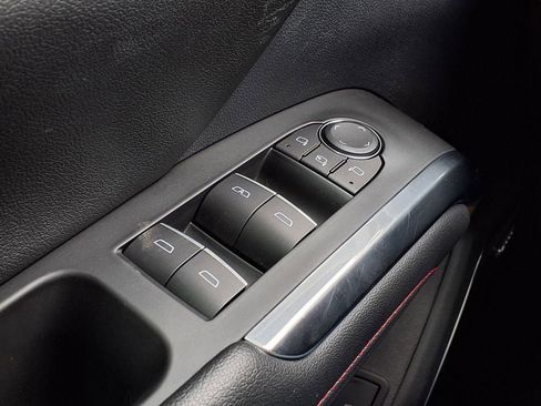 Used 2024 Chevrolet Traverse RS image 19