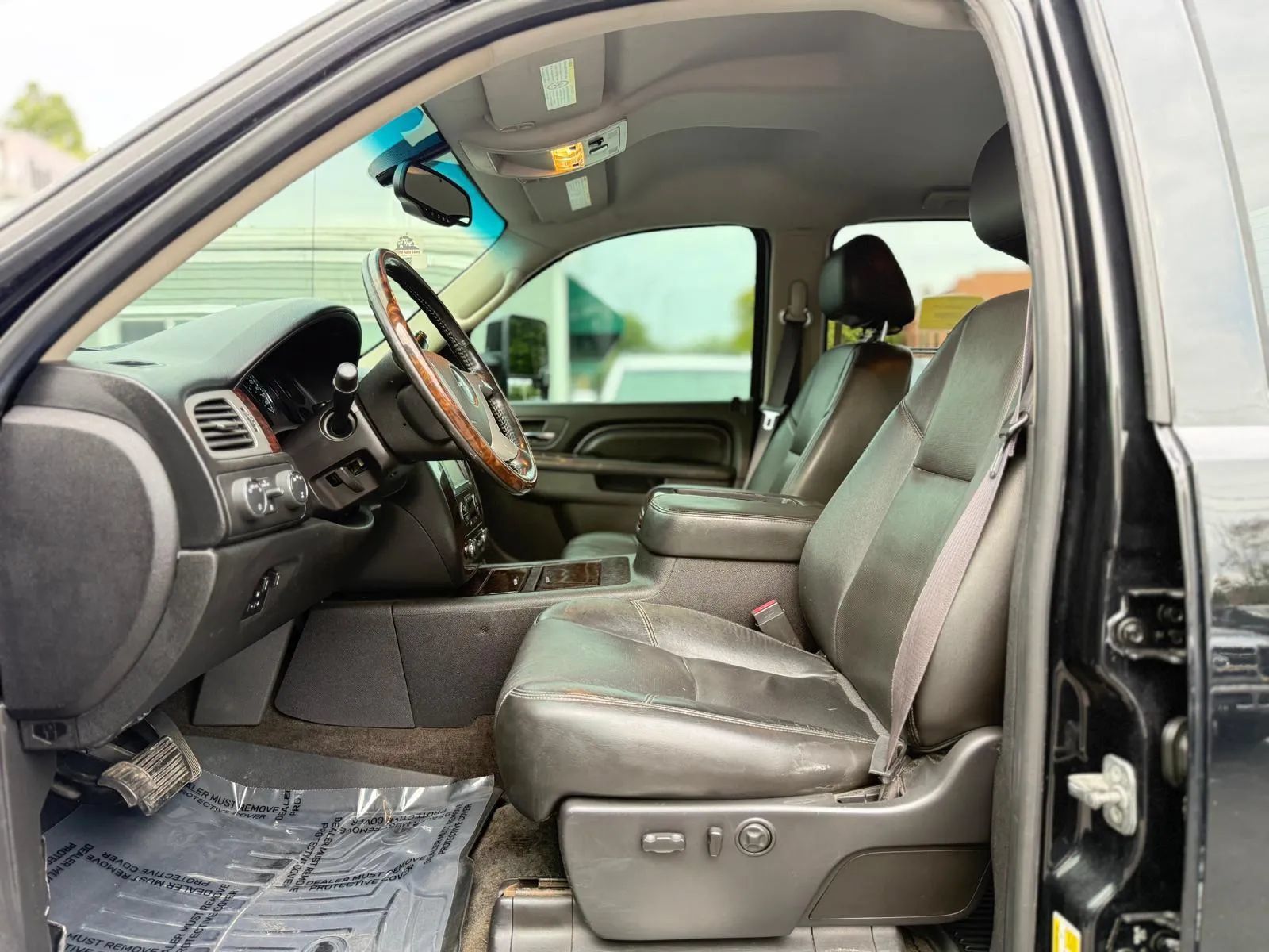 Used 2014 GMC Sierra 2500 Denali w/ Snow Plow Prep Package AWD/4WD image 10