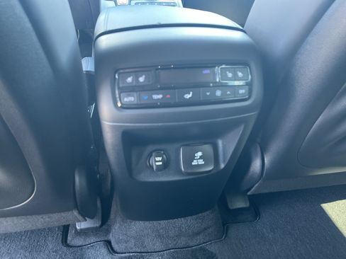 Used 2025 Hyundai Palisade SEL AWD/4WD image 31