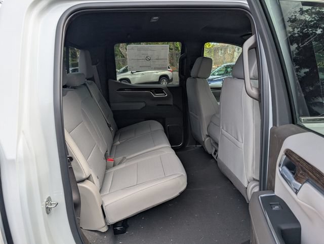 New 2026 GMC Sierra 1500 SLE w/ Preferred Package RWD image 17