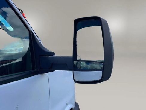 Used 2019 GMC Savana 3500 RWD image 40