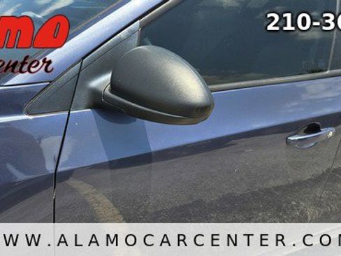Used 2013 Chevrolet Cruze LS FWD image 9