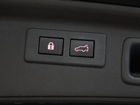 Used 2020 Subaru Forester Limited image 11