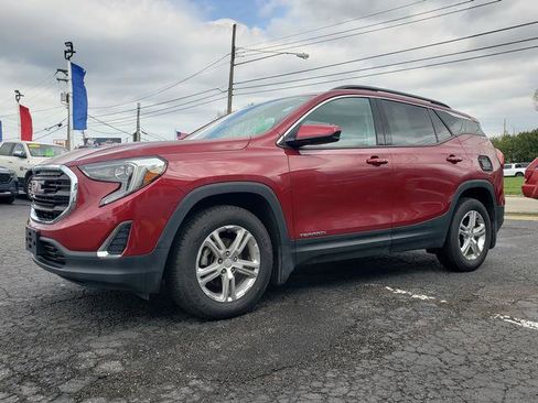 Used 2018 GMC Terrain SLE w/ Driver Convenience Package image 8