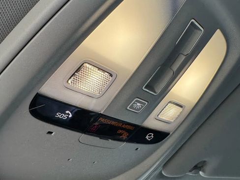 Used 2023 Volvo XC60 B5 Ultimate w/ Climate Package image 28