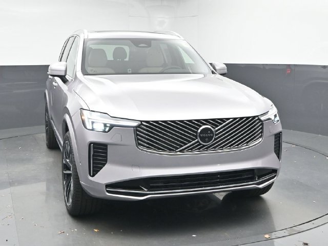 New 2026 Volvo XC90 B6 Plus w/ Protection Package Premier AWD/4WD image 2