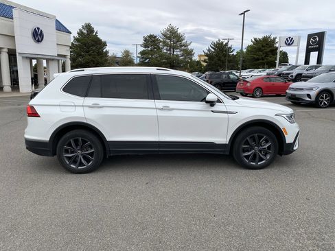 Certified 2023 Volkswagen Tiguan SE FWD image 45