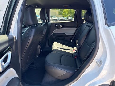 New 2026 Jeep Compass Limited AWD/4WD image 18