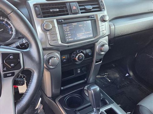 Used 2017 Toyota 4Runner SR5 Premium image 14