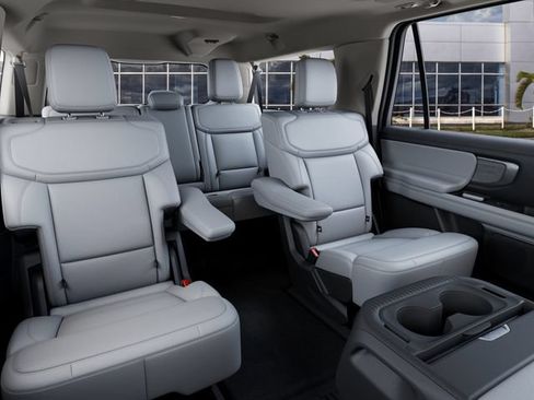New 2027 Ford Expedition Max Platinum RWD image 11