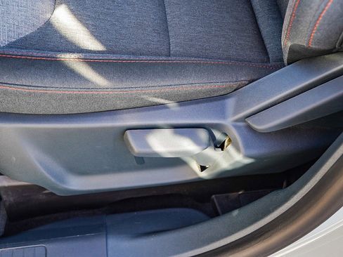 Used 2024 Ford Maverick XLT image 24