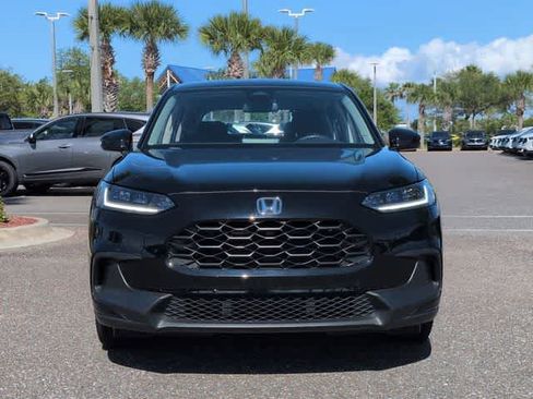 Used 2023 Honda HR-V LX image 3