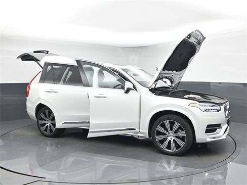 Used 2023 Volvo XC90 B6 Ultimate w/ Protection Package image 54