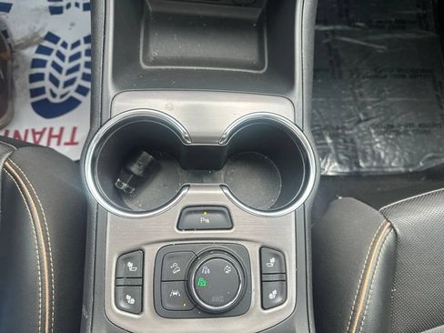 Certified 2023 GMC Terrain AT4 w/ Infotainment Package II AWD/4WD image 21