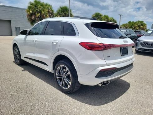 Certified 2025 Audi Q5 Premium w/ Convenience Package AWD/4WD image 5