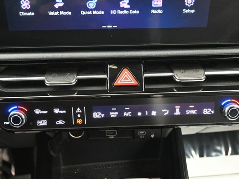 Used 2024 Kia Niro Wind w/ Wind Preserve Package image 16