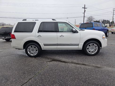 Used 2013 Lincoln Navigator 4WD w/ HD Trailer Tow Pkg image 2
