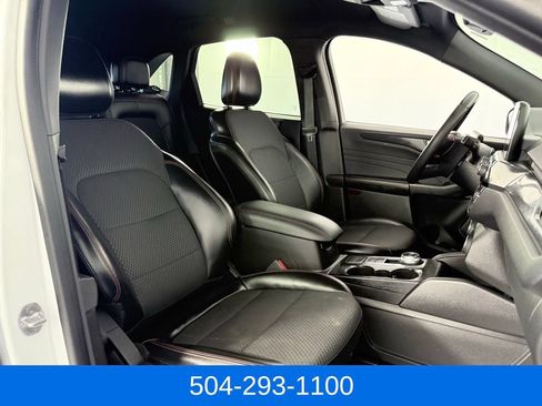 Used 2023 Ford Escape ST-Line AWD/4WD image 13
