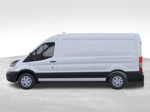 New 2026 Ford Transit 250 148 Medium Roof RWD image 3