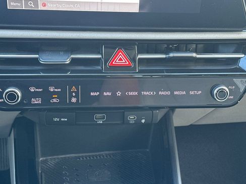 Certified 2023 Kia Niro Wind FWD image 23