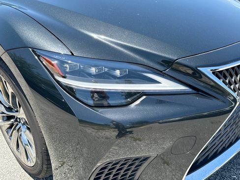 Used 2023 Lexus LS 500 RWD image 18