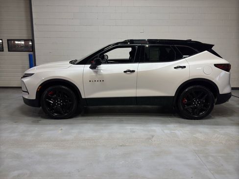 Used 2025 Chevrolet Blazer LT w/ Redline Edition image 2