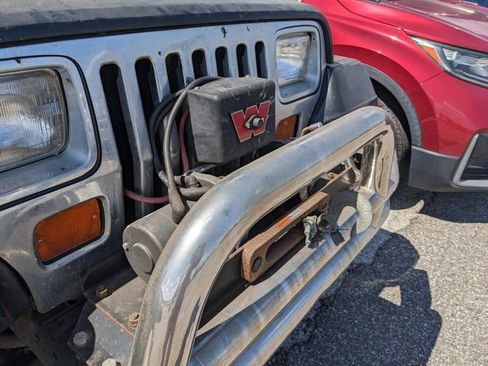 Used 1992 Jeep Wrangler S AWD/4WD image 4