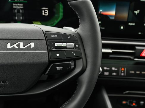 New 2026 Kia Sportage EX image 22