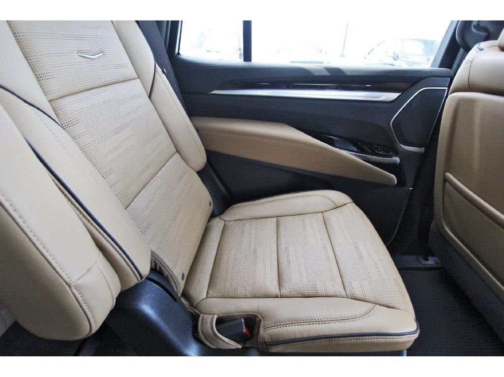 New 2026 Cadillac Escalade Luxury w/ Touring Package AWD/4WD image 11