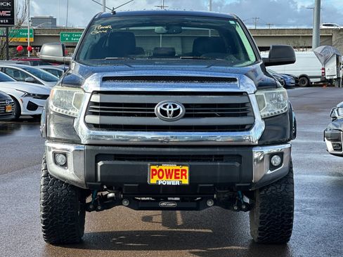Used 2014 Toyota Tundra SR5 w/ SR5 Upgrade Package image 9